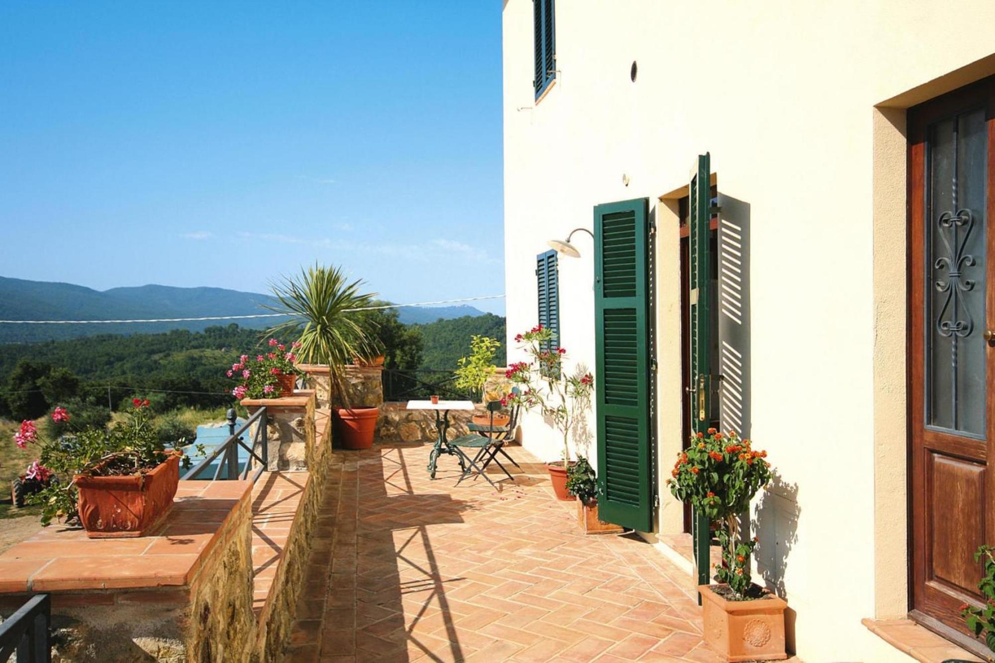 Apartment In Chiusdino With Terrace Exterior photo